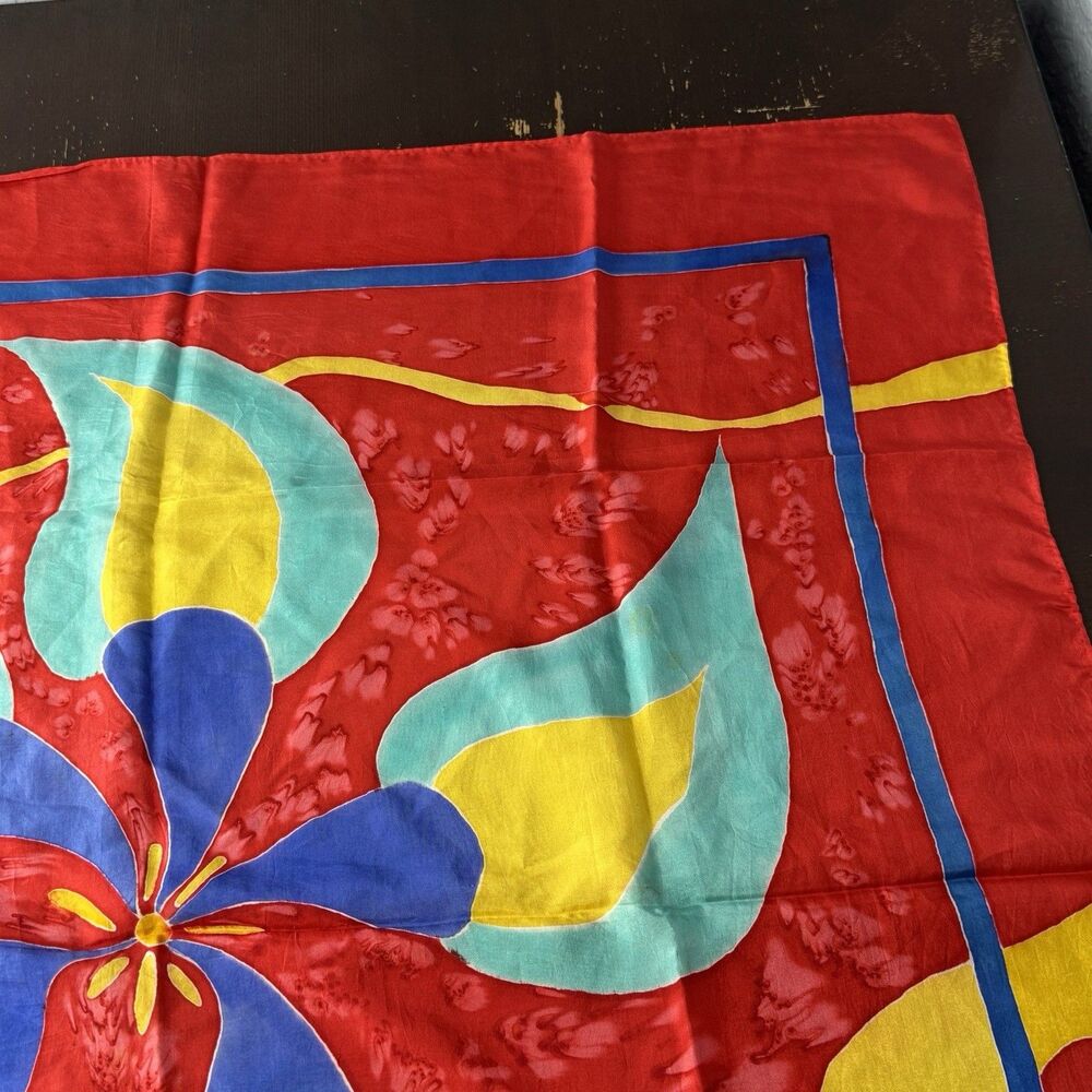 Nona McKinney Scarf 1992 34”x34” Square Two Sided Red With Yellow & Blue Floral - Picture 4 of 7